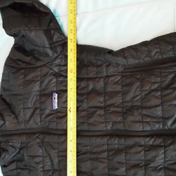 Patagonia Puffer Coat - Picture 3 of 10